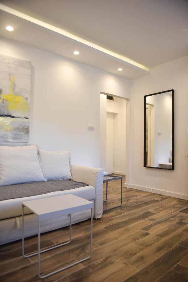 Friendly Home Apartment Belgrado Esterno foto