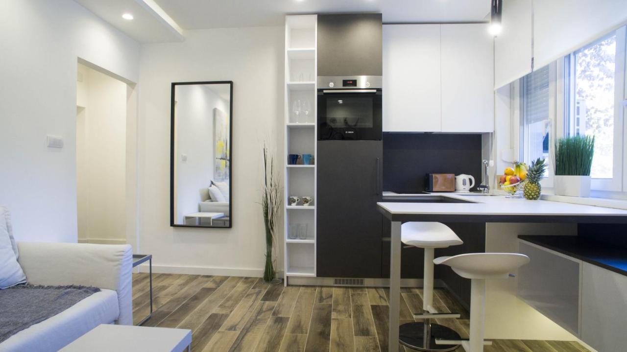 Friendly Home Apartment Belgrado Esterno foto